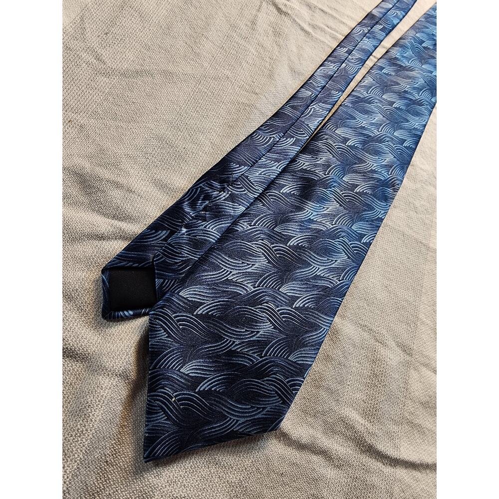 beautiful Lanvin Paris tie